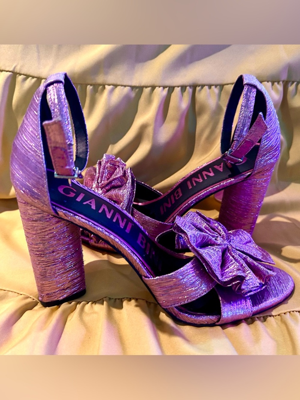 Gianni Bini Metallic Lavender Heeled Bow Sandals, Size 8 - Picture 3 of 10